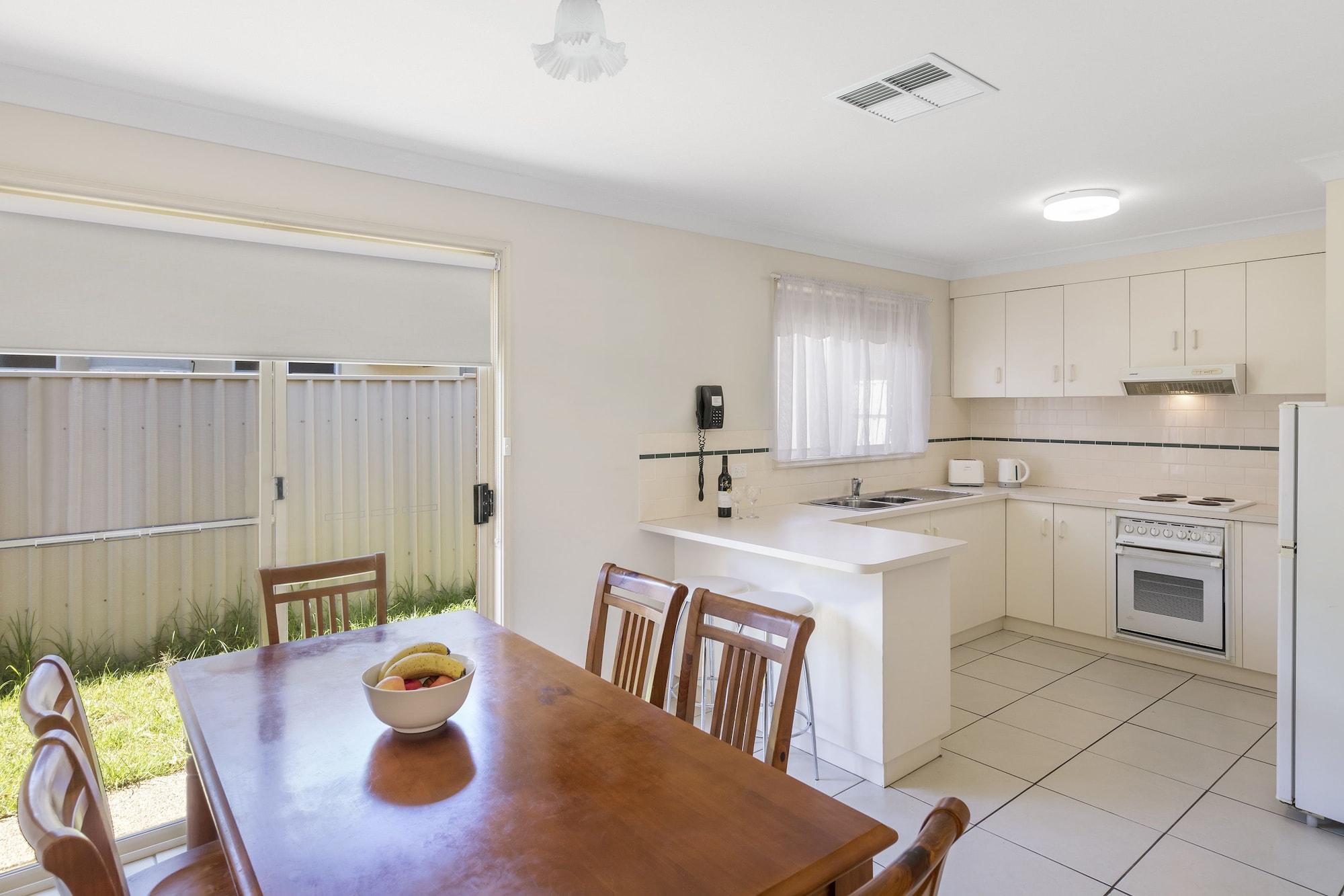 Best Western Ambassador Motor Inn & Apartments Wagga Wagga Kültér fotó