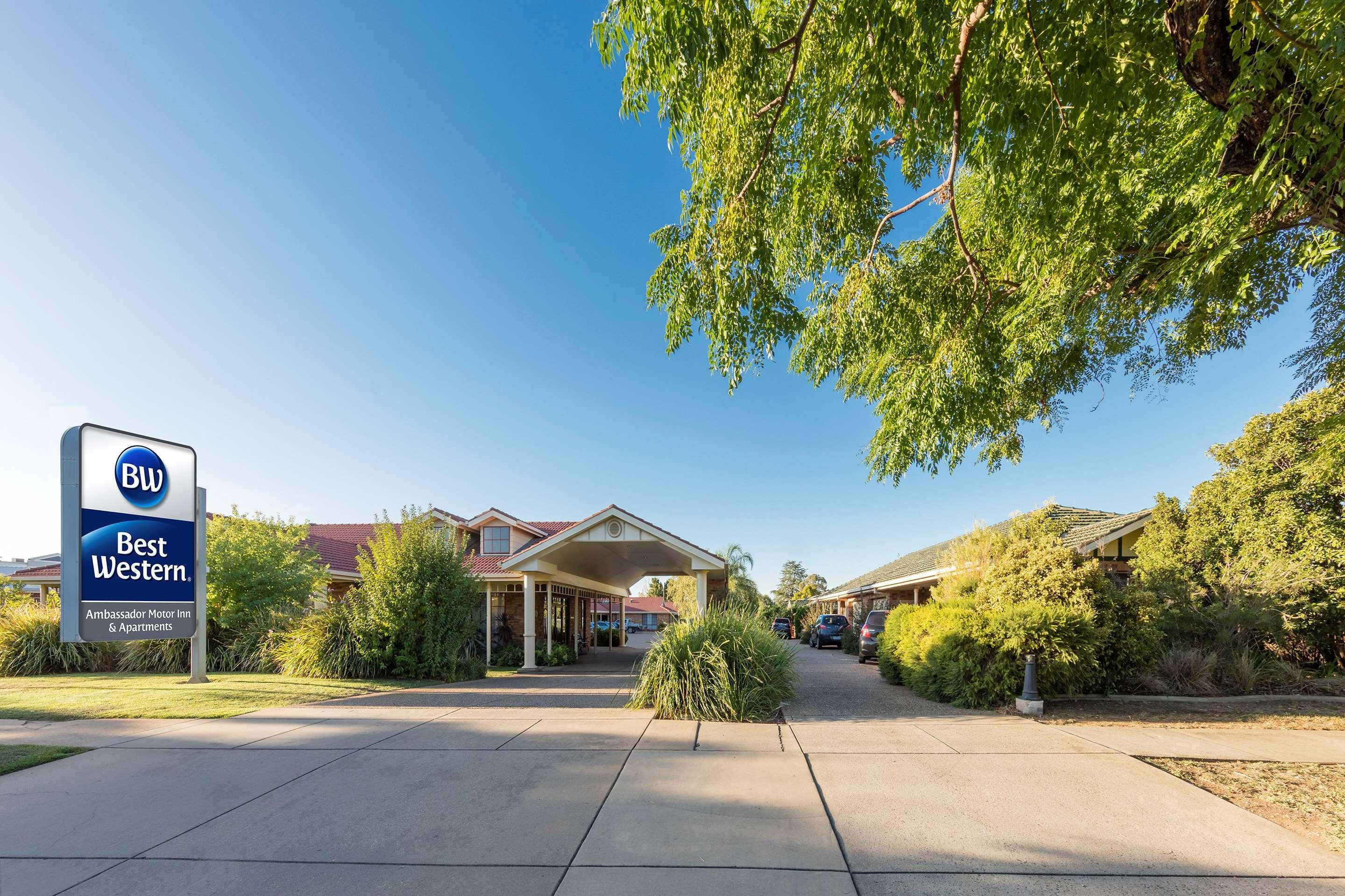 Best Western Ambassador Motor Inn & Apartments Wagga Wagga Kültér fotó