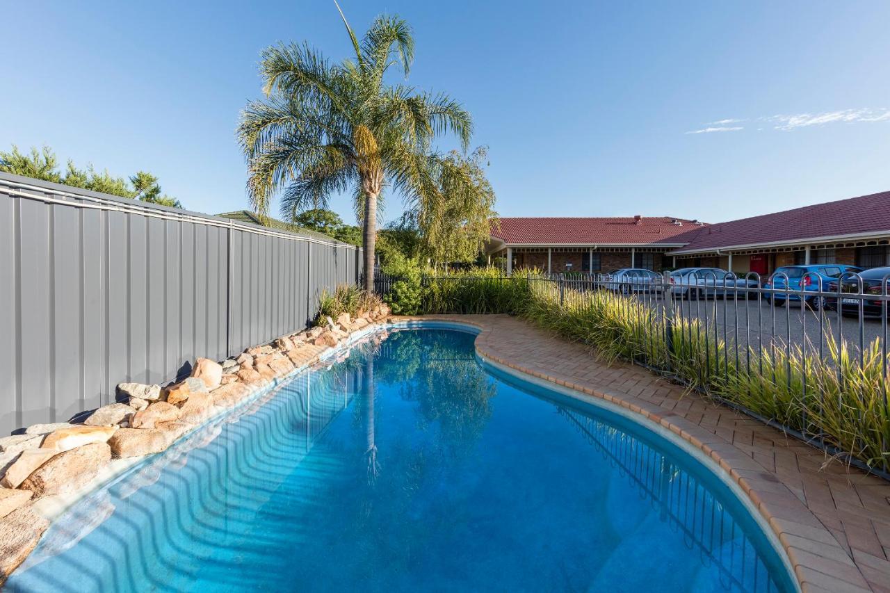 Best Western Ambassador Motor Inn & Apartments Wagga Wagga Kültér fotó