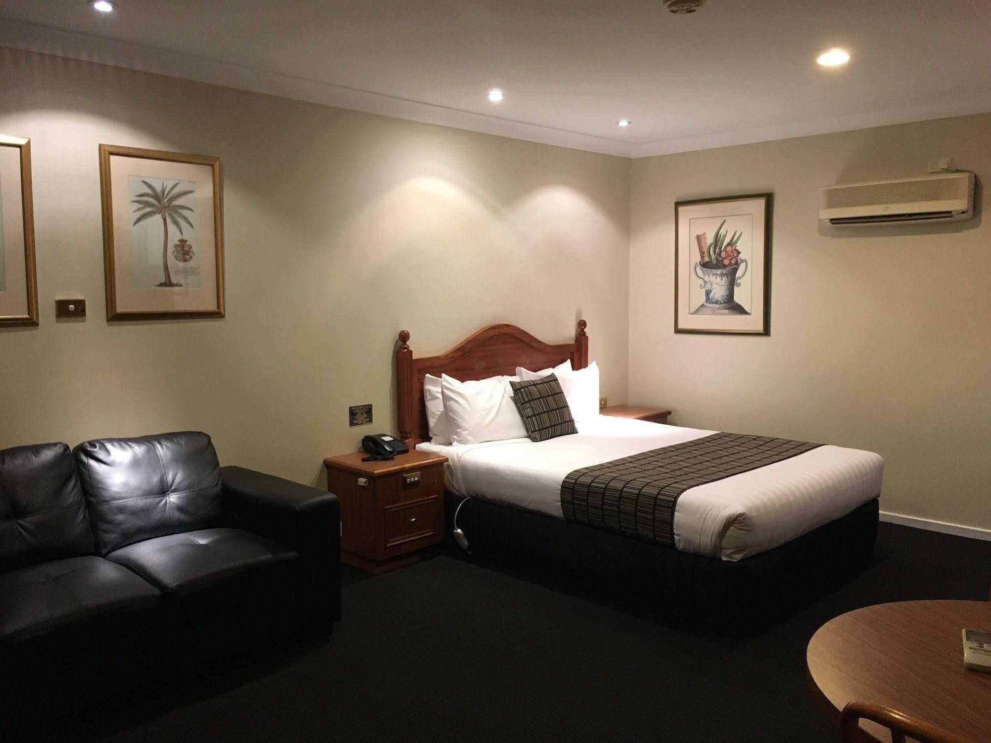 Best Western Ambassador Motor Inn & Apartments Wagga Wagga Kültér fotó