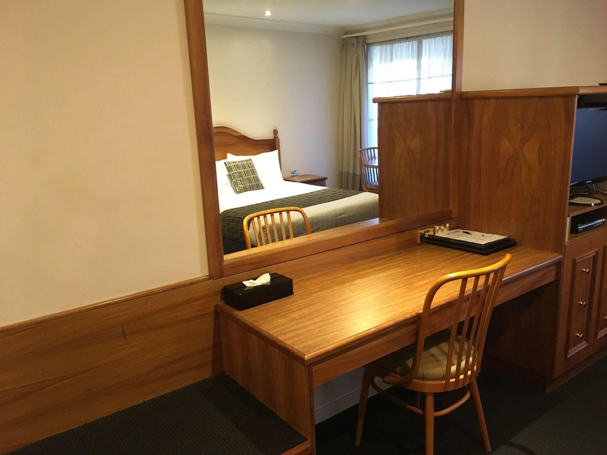 Best Western Ambassador Motor Inn & Apartments Wagga Wagga Kültér fotó